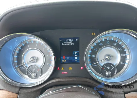 2013 Chrysler 300C Luxury Series Awd z USA, uszkodzony, nr VIN 2C3CCASTXDH590974